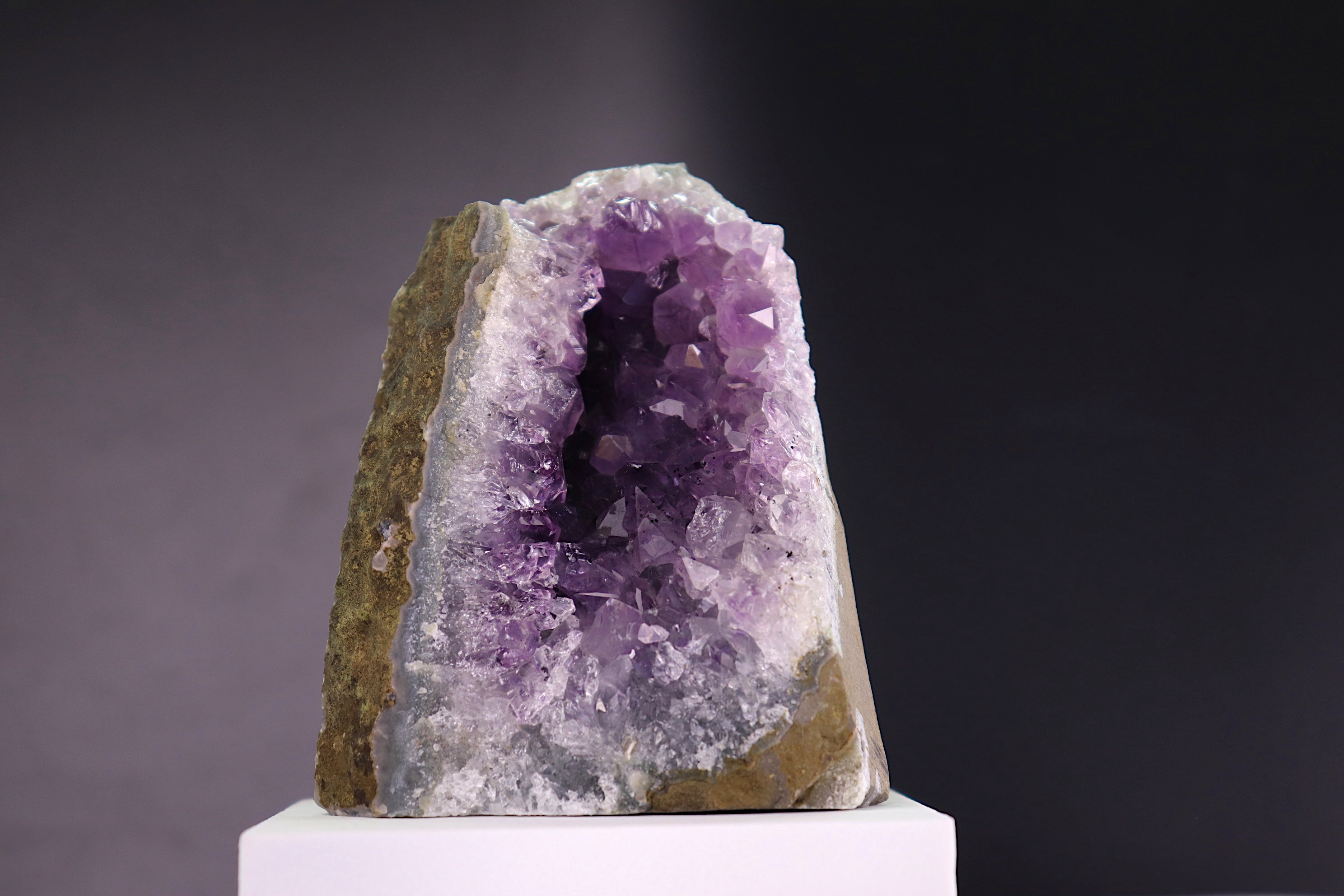Amethyst Cut Base