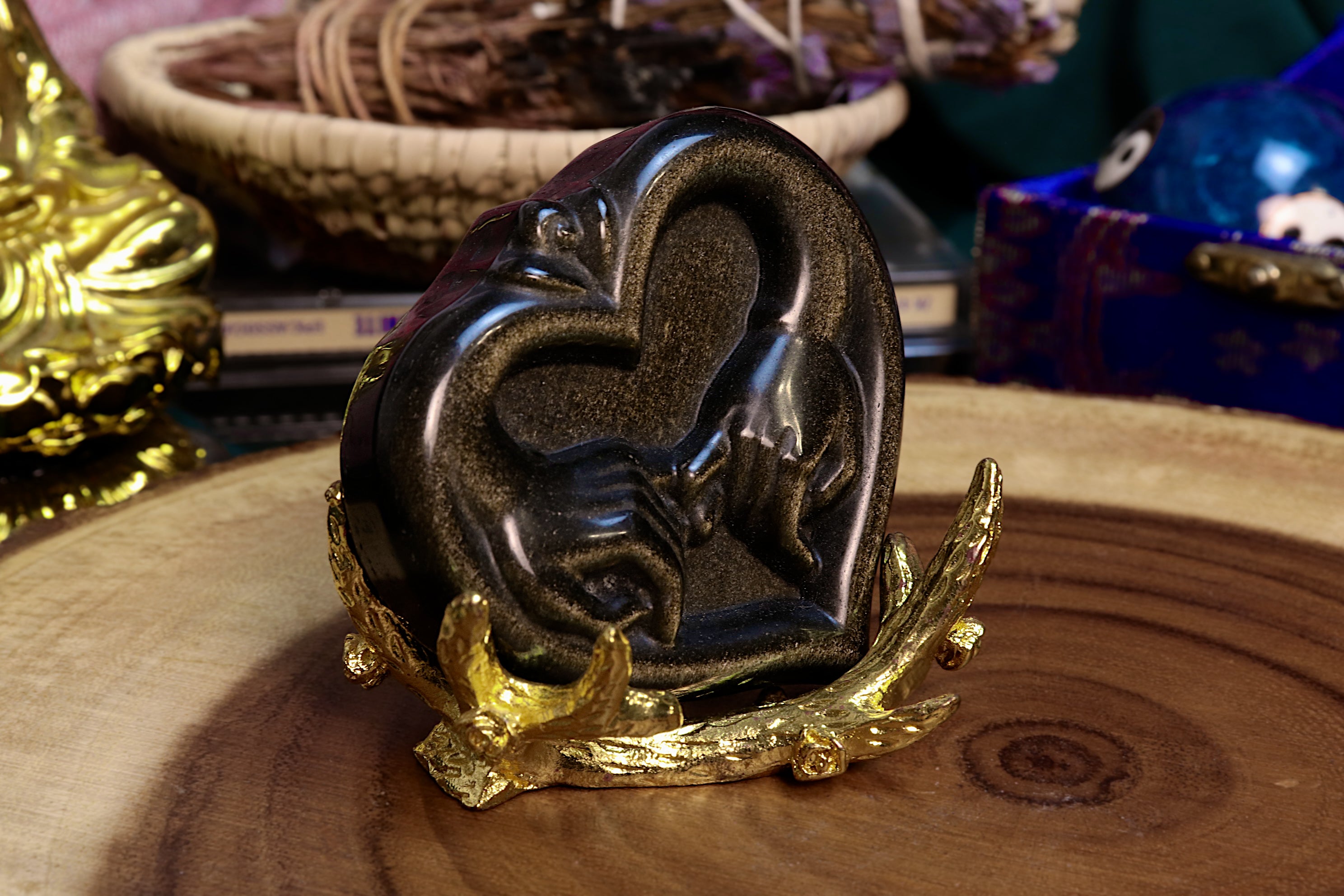 Obsidian Gold Sheen Pinky Promise