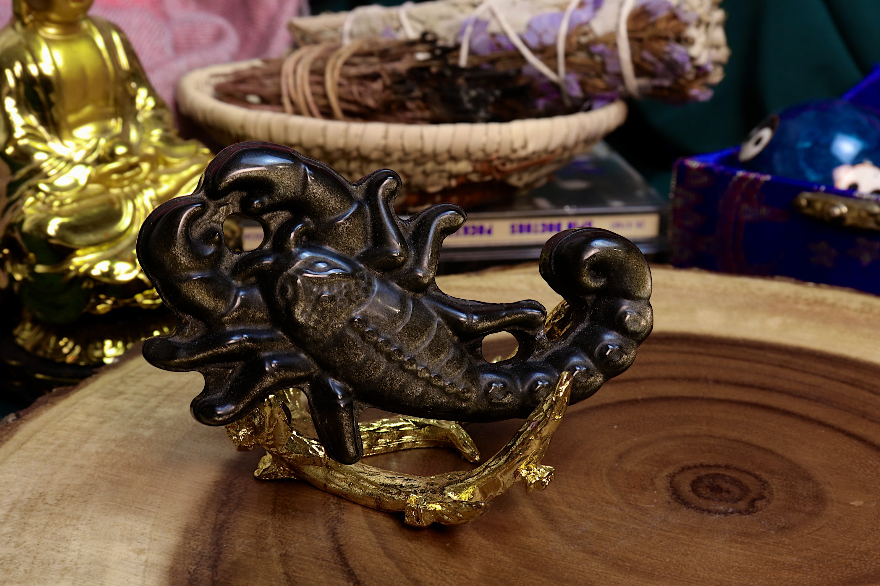 Obsidian Gold Sheen Scorpion